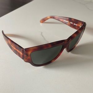 Vintage B&L Ray Ban Onyx Style 2 Medium Tortoise W0793 Cat Eye Sunglasses